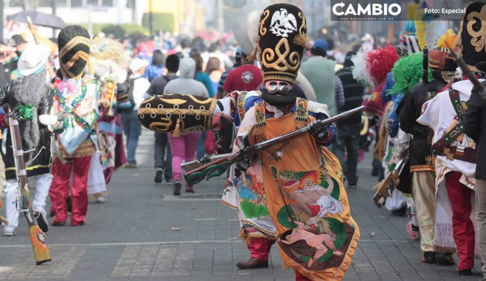 Habr Exhibici N De Trajes De Carnaval En Casa De Caballero Guila De